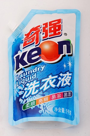 清洗液喷口袋包装